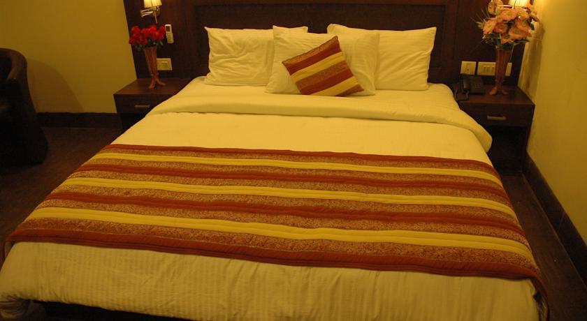 Airport Hotel Daya Capitol Nuova Delhi Esterno foto