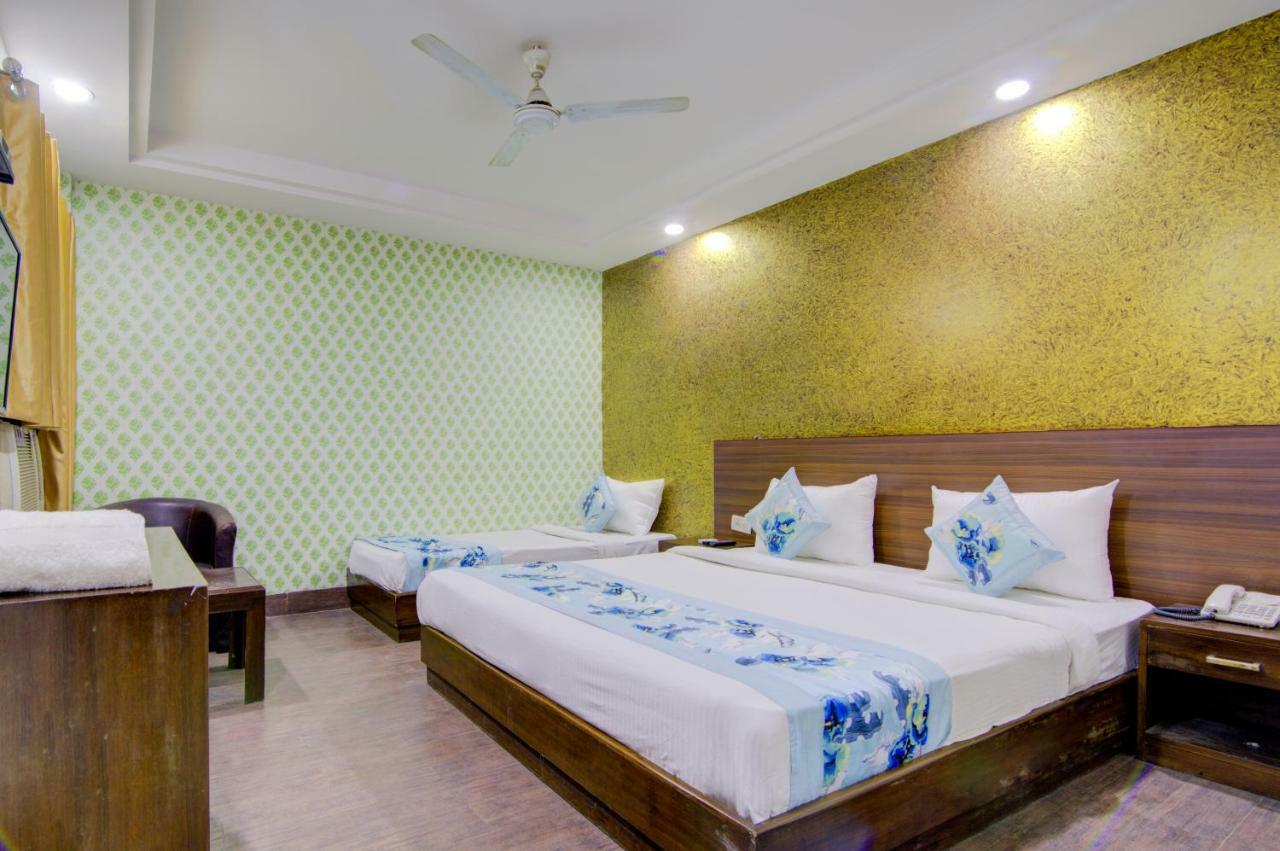 Airport Hotel Daya Capitol Nuova Delhi Esterno foto