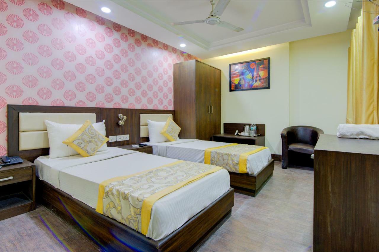 Airport Hotel Daya Capitol Nuova Delhi Esterno foto