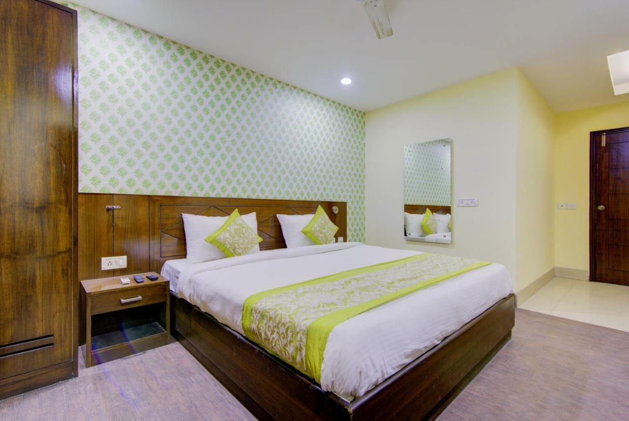 Airport Hotel Daya Capitol Nuova Delhi Esterno foto