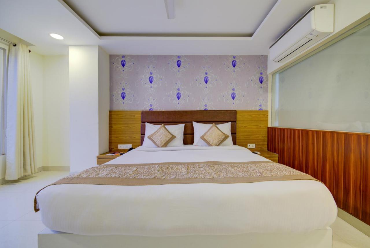 Airport Hotel Daya Capitol Nuova Delhi Esterno foto